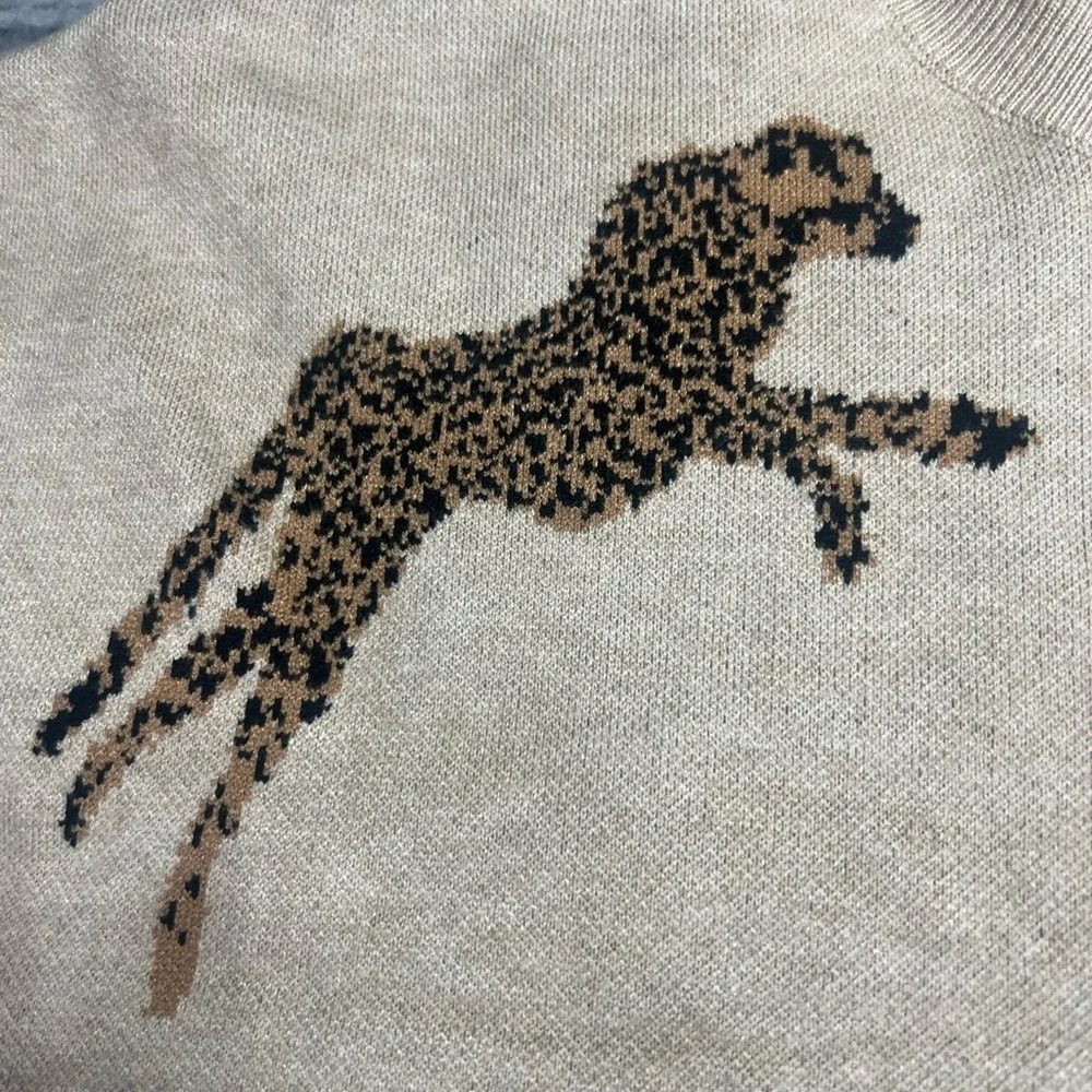 Women’s Entro Beige Cheetah Sweater size large - Picture 4 of 15